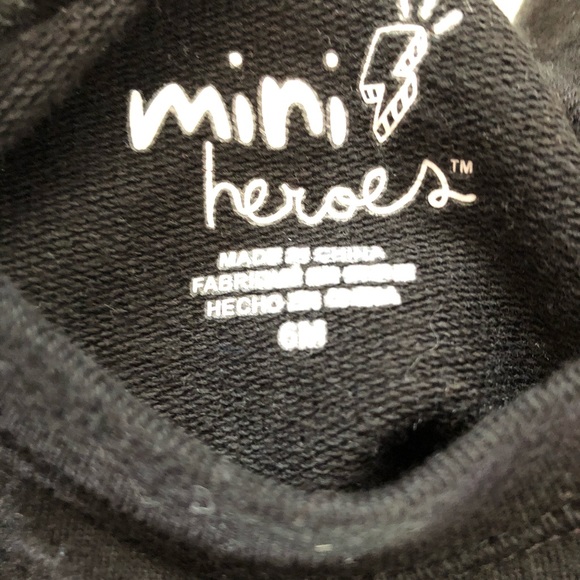 mini heroes smile romper - Picture 3 of 4